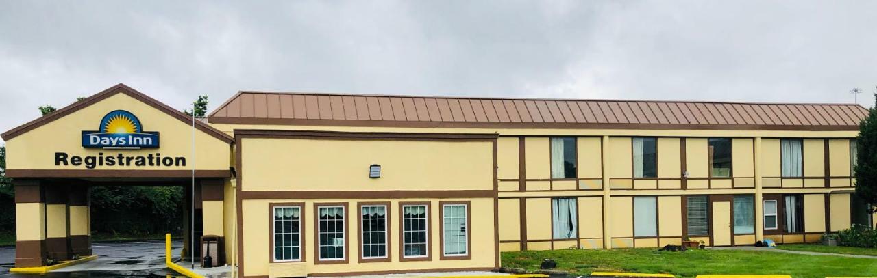 Days Inn By Wyndham Sharonville Exterior photo